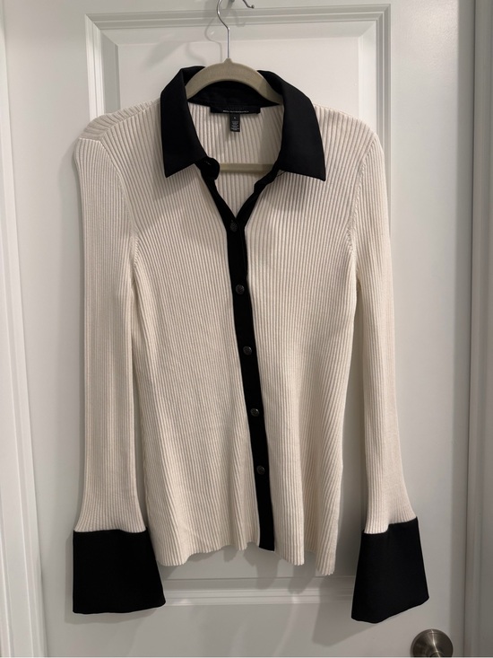 White House Black Market Tops - White House Black Market Cream Ribbed Button-Down with Black Collar & Cuffs